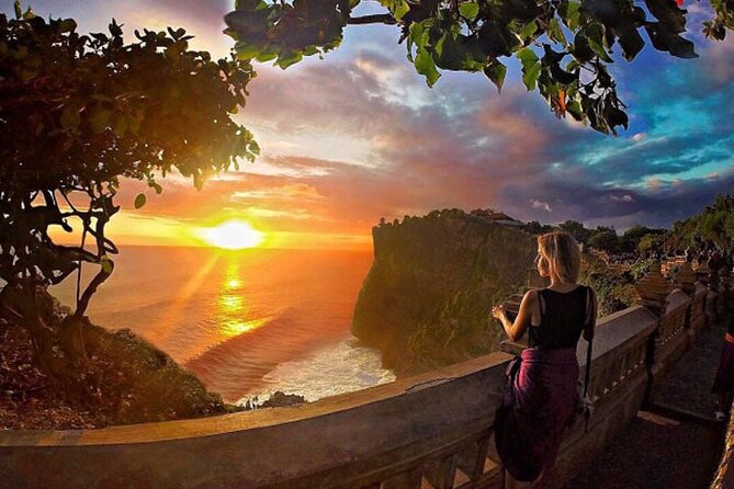 Uluwatu Sunset, Kecak Dance, and Dinner Jimbaran Beach - Why the Sunset Kecak Dance Works So Well