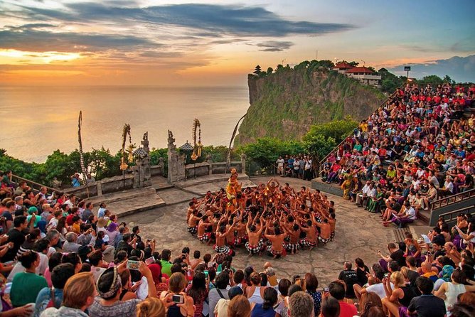 Uluwatu Sunset, Kecak Dance, and Dinner Jimbaran Beach - Who Will Enjoy This Experience Most?