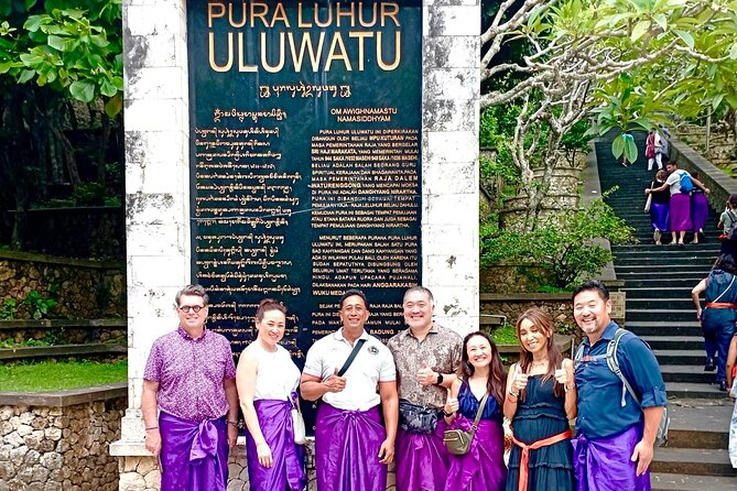 Uluwatu Temple Entry and Kecak Fire Dance Ticket - Which guide style can you expect?