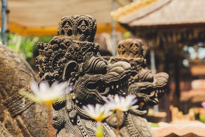 Uluwatu Temple & Kecak Fire Dance Tour - What the $37 price really covers