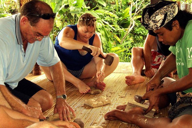 Wood Carving Class - Arriving at Agung Rai Museum of Art
