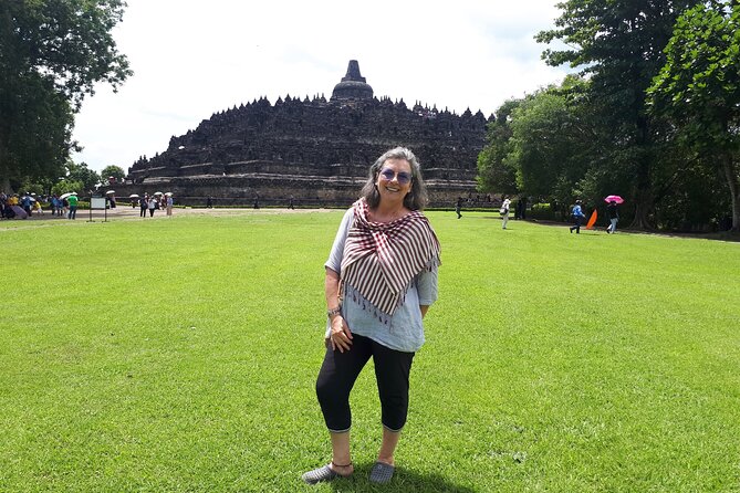 Yogyakarta: Borobudur Sunrise and Prambanan Temple Private Tour - The long day and what to pack