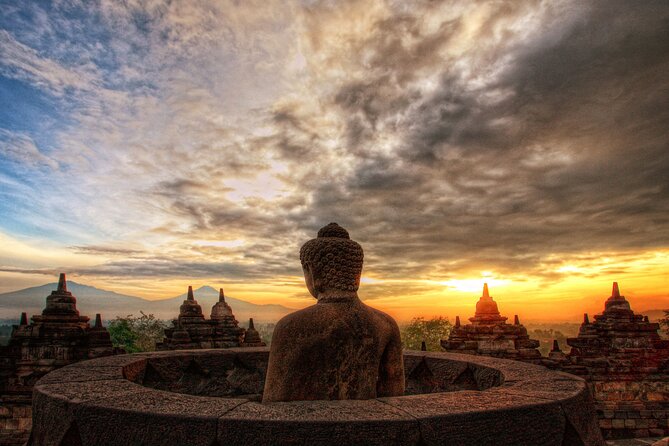 Yogyakarta: Borobudur Sunset Shared Guided Tour - Mendut Temple and its calm Buddhist setting