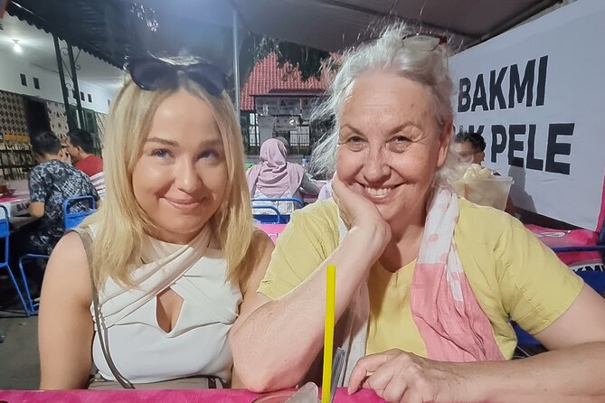 Yogyakarta Culinary&Walking Tour with English/France/Italy guide - Bakpia along Malioboro
