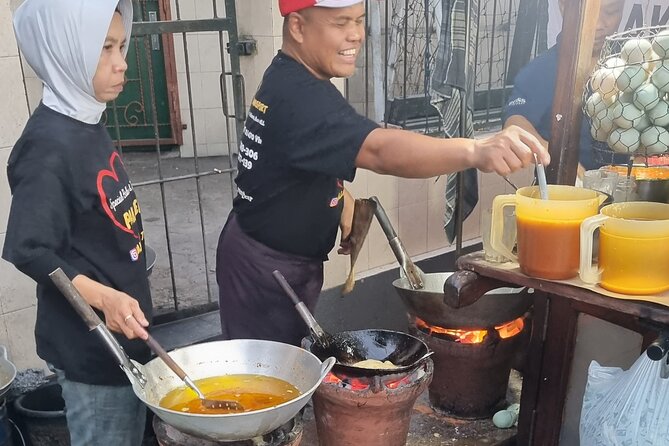 Yogyakarta Culinary&Walking Tour with English/France/Italy guide - Satay and the final taste of Malioboro