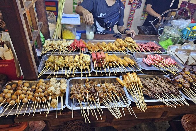 Yogyakarta Historical and Food Tour - Who will enjoy this evening most